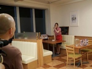 Mẹ chồng giận, con dâu hướng dẫn bố chồng cách xin lỗi